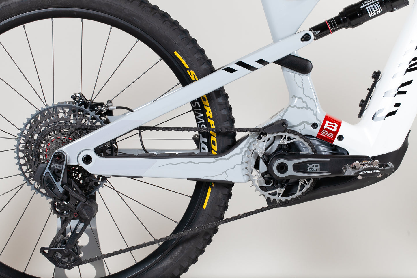 Canyon Strive:ON CFR LTD - käytetty sähköpyörä ajajalle 160-177 cm